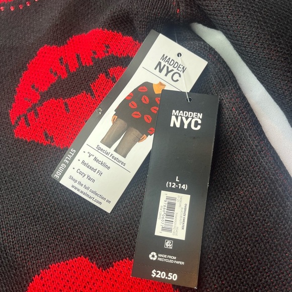 Black V-Neck Sweater with Red Lips by - Picture 4 of 5